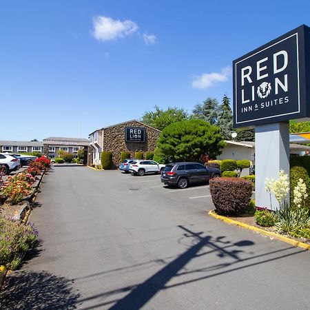 Red Lion Inn & Suites Vancouver Bagian luar foto