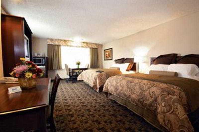 Red Lion Inn & Suites Vancouver Bagian luar foto